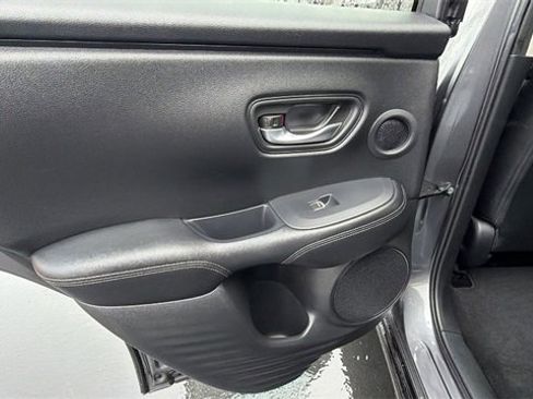 Used 2024 Honda HR-V EX-L image 13