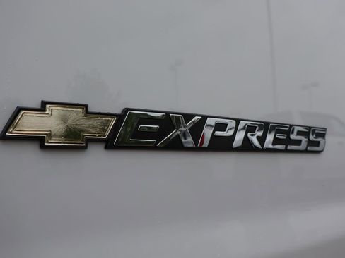 New 2025 Chevrolet Express 2500 w/ Driver Convenience Package image 26