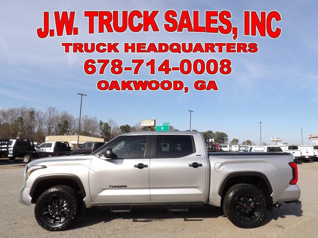 Used 2024 Toyota Tundra SR5 AWD/4WD image 2