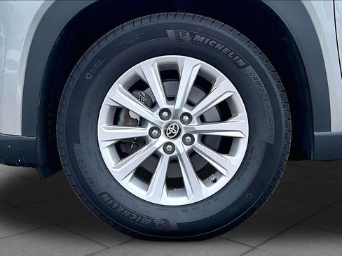 Used 2025 Toyota Grand Highlander AWD image 21