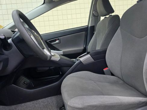 Used 2014 Toyota Prius Prime Plug-In Hybrid FWD image 11