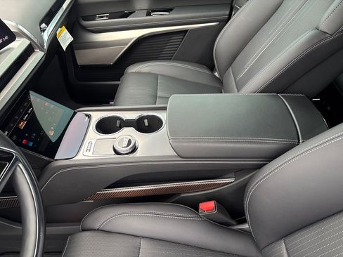 New 2026 Cadillac Vistiq Luxury image 35