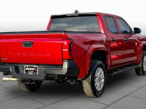 Used 2025 Toyota Tacoma SR AWD/4WD image 12