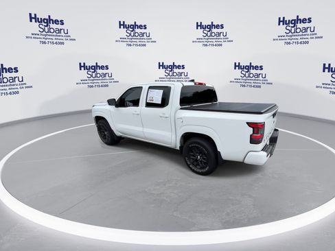 Used 2024 Nissan Frontier SV RWD image 8