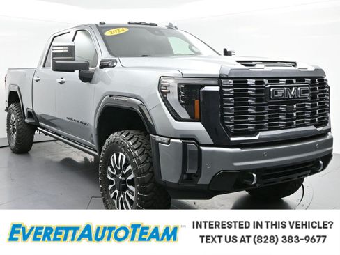 Used 2024 GMC Sierra 3500 Denali Ultimate AWD/4WD image 1