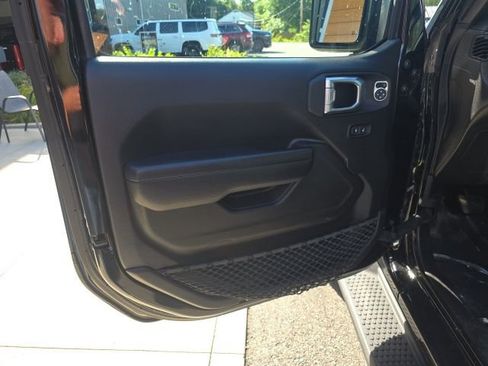 Certified 2021 Jeep Wrangler Unlimited Sport image 10