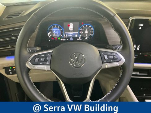 Certified 2025 Volkswagen Atlas SEL AWD/4WD image 22