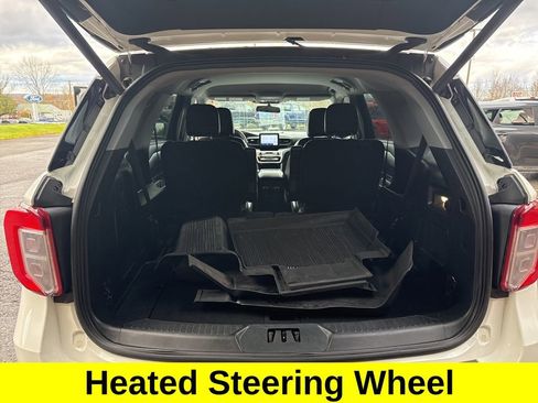 Used 2022 Ford Explorer XLT w/ Equipment Group 202A image 17