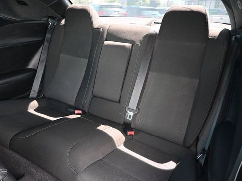 Used 2016 Dodge Challenger R/T image 15