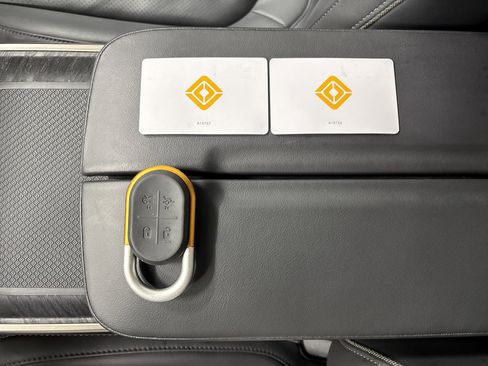 Used 2023 Rivian R1T Adventure image 29