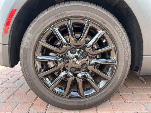 Used 2024 MINI Cooper 2-Door Hardtop FWD image 13