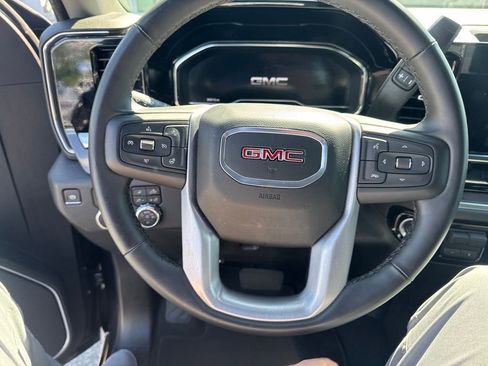 Used 2025 GMC Sierra 1500 SLT RWD image 14