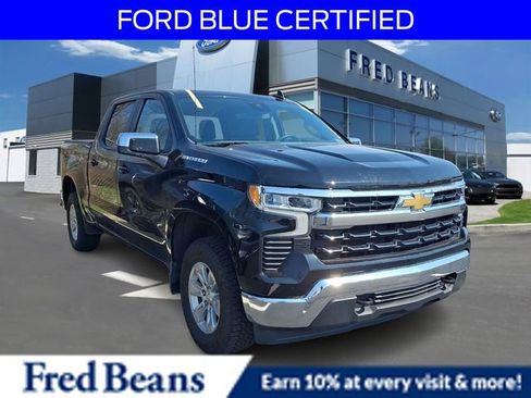 Used 2022 Chevrolet Silverado 1500 LT image 1