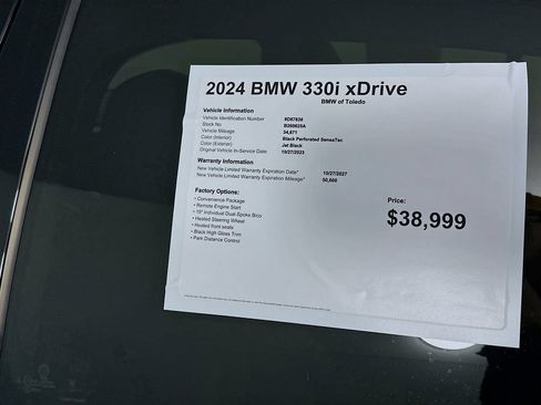 Used 2024 BMW 330i xDrive Sedan w/ Convenience Package AWD/4WD image 12