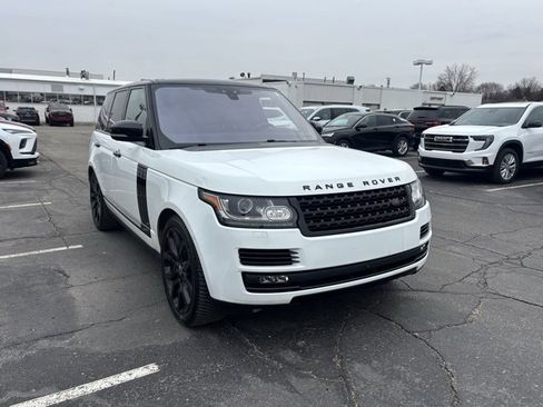 Used 2017 Land Rover Range Rover HSE image 3