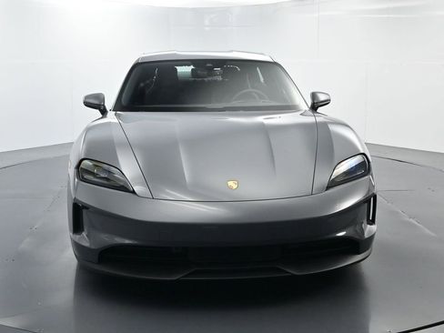 Used 2026 Porsche Taycan image 9