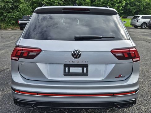 Used 2023 Volkswagen Tiguan SE R-Line FWD image 8