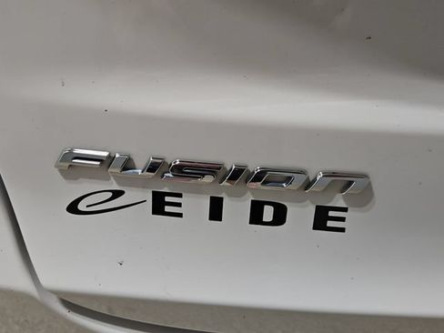 Used 2020 Ford Fusion SE w/ Equipment Group 151A FWD image 37