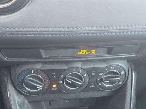 Used 2017 Toyota Yaris iA image 10