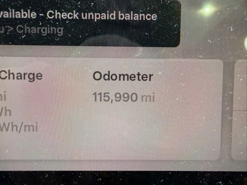 Used 2024 Tesla Model Y Long Range image 18