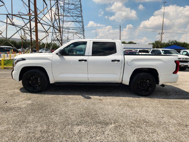 Used 2025 Toyota Tundra SR w/ SR Tow Package RWD image 4