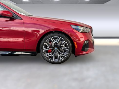 Used 2026 BMW 530i w/ M Sport Package RWD image 10