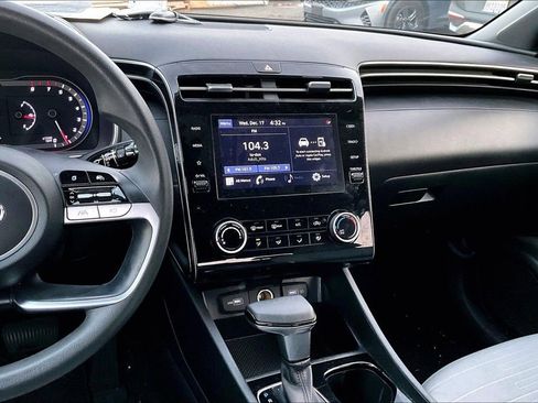 Used 2022 Hyundai Santa Cruz SEL image 8