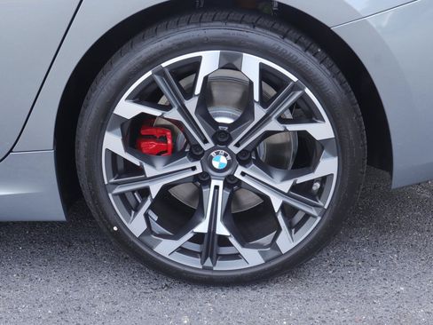 New 2026 BMW 330i Sedan w/ M Sport Package RWD image 39