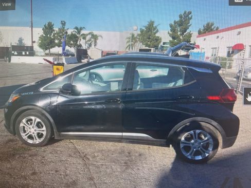 Used 2018 Chevrolet Bolt LT image 15