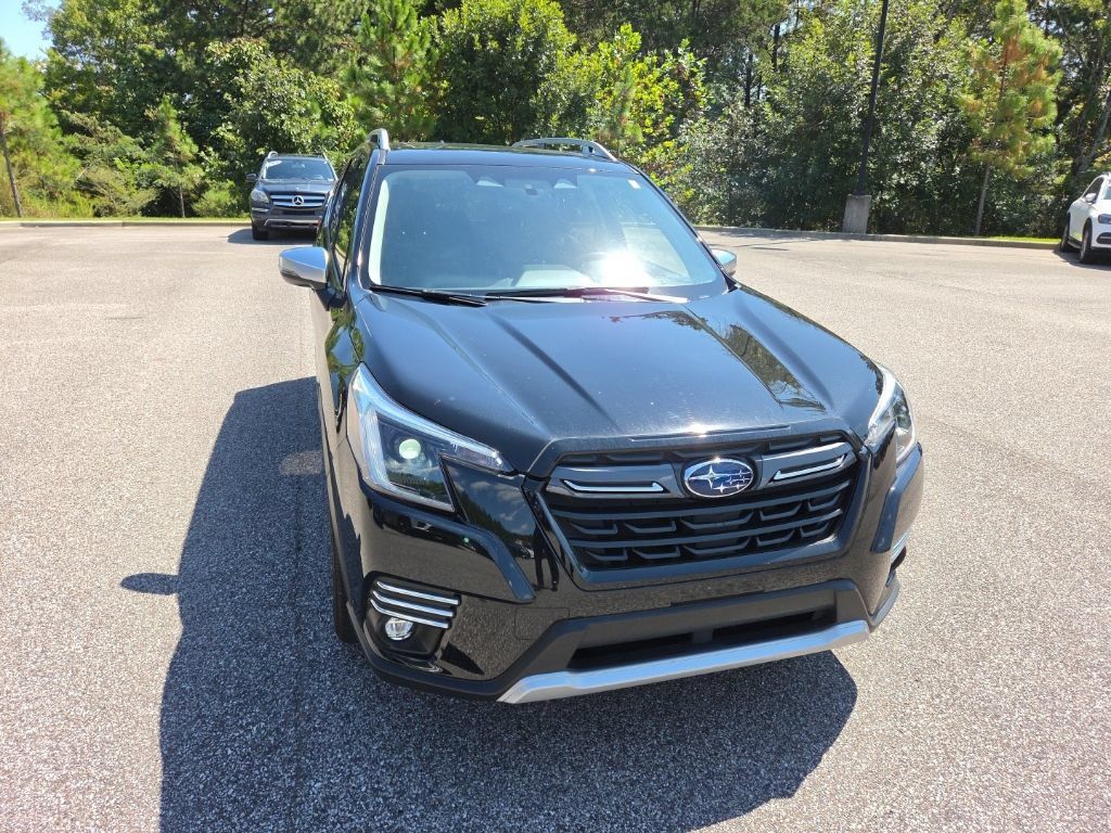 Used 2024 Subaru Forester Touring AWD/4WD image 1