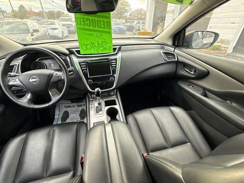 Used 2023 Nissan Murano SV AWD/4WD image 13