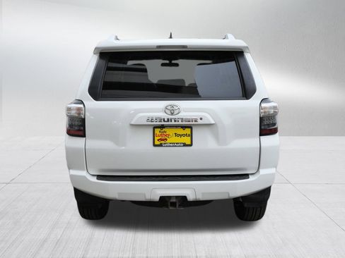 Certified 2018 Toyota 4Runner SR5 image 7