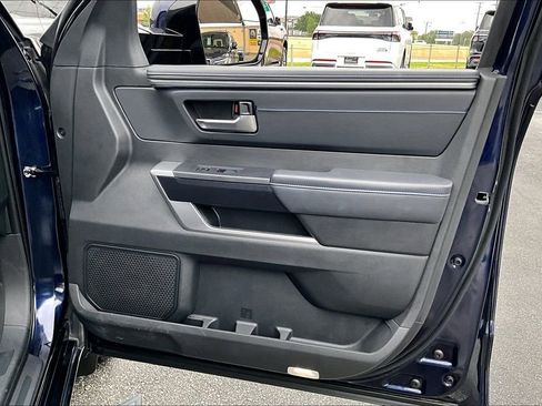 Used 2024 Toyota Sequoia Platinum AWD/4WD image 26