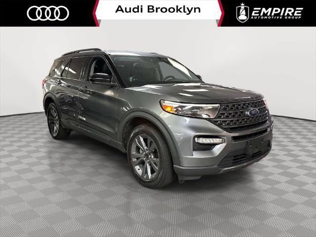 Used 2022 Ford Explorer XLT w/ Equipment Group 202A AWD/4WD image 1