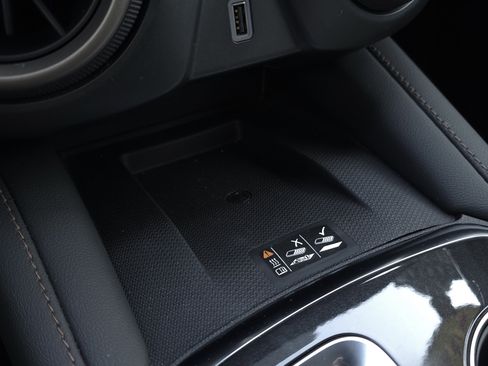 Used 2024 Chevrolet Blazer Premier w/ Driver Confidence II Package image 16