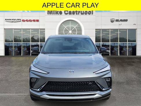 Used 2026 Buick Envista Sport Touring w/ Convenience I Package FWD image 2