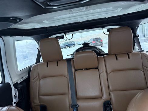 Used 2021 Jeep Wrangler Unlimited Rubicon w/ Steel Bumper Group image 15