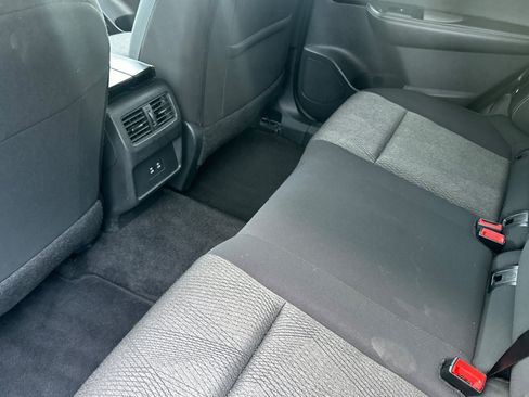 Used 2025 Nissan Rogue SV AWD/4WD image 13