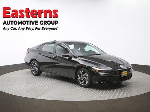 Used 2025 Hyundai Elantra Sport w/ Cargo Package image 48