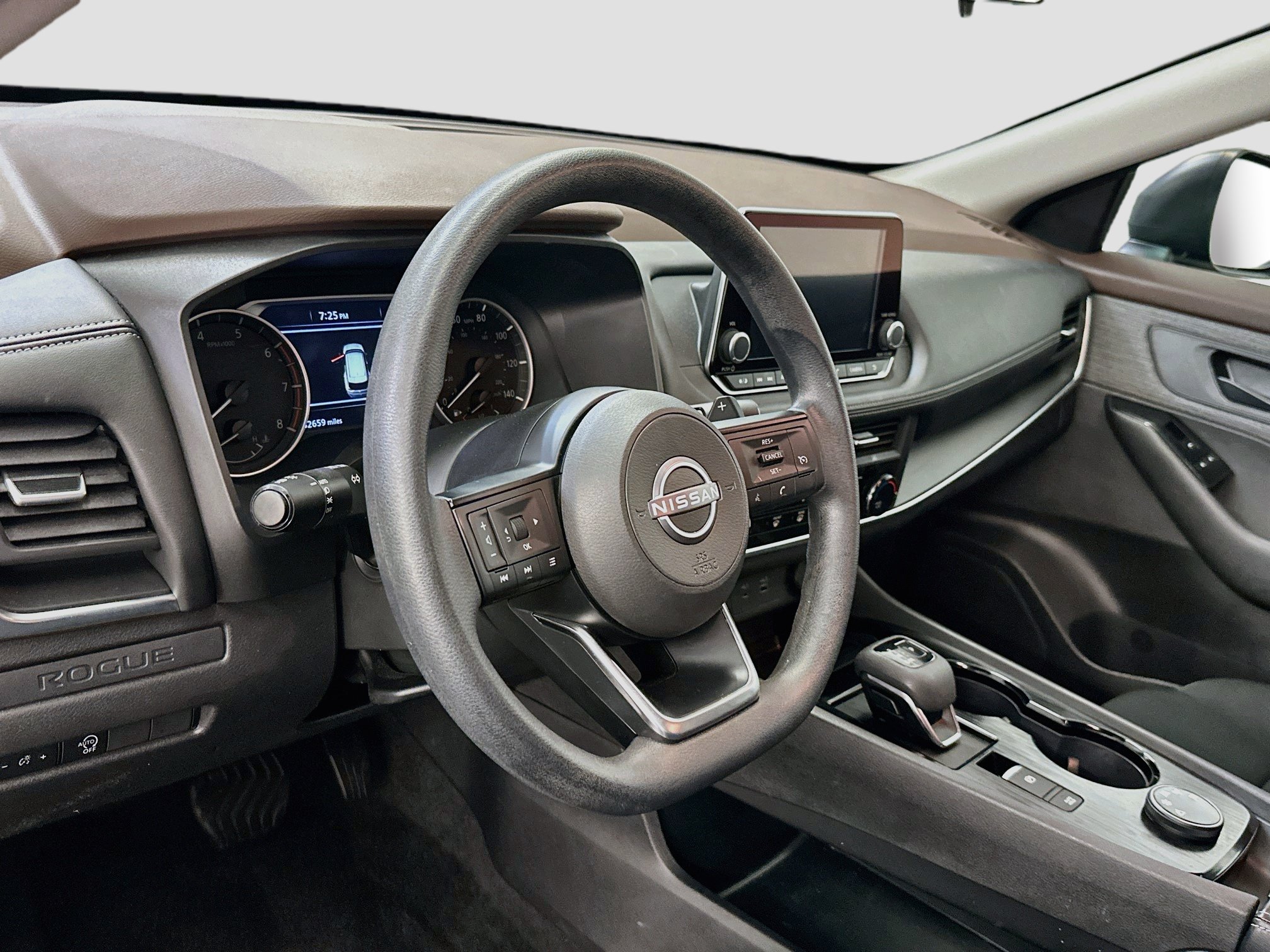 Used 2023 Nissan Rogue S AWD/4WD image 18