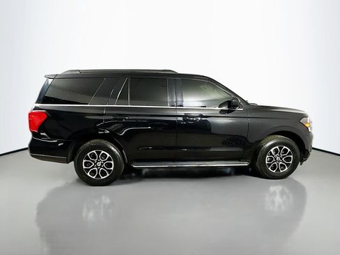 Used 2022 Ford Expedition XLT image 7