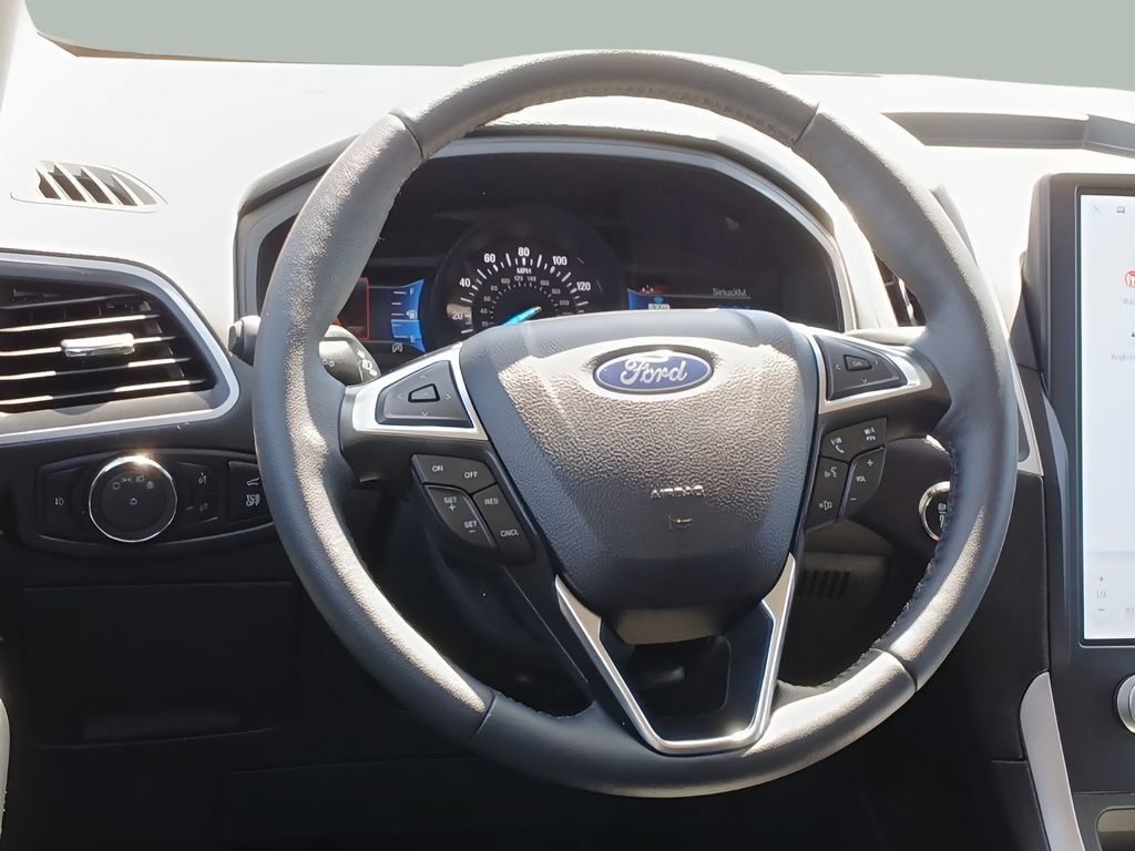 Used 2024 Ford Edge SEL w/ Convenience Package AWD/4WD image 11