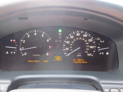 Used 2004 Lexus LS 430 RWD image 33