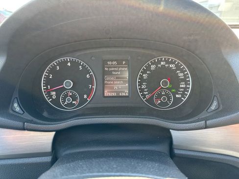 Used 2015 Volkswagen Passat 1.8T SE FWD image 1