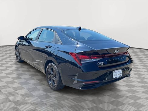 Used 2023 Hyundai Elantra SEL FWD image 7