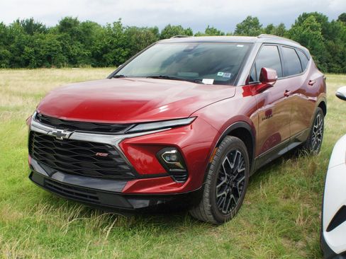 Used 2024 Chevrolet Blazer RS w/ Driver Confidence II Package FWD image 1