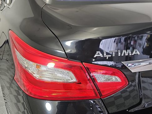 Used 2016 Nissan Altima 2.5 SV w/ Convenience Package FWD image 30
