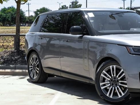 New 2026 Land Rover Range Rover Long Wheelbase SE AWD/4WD image 8