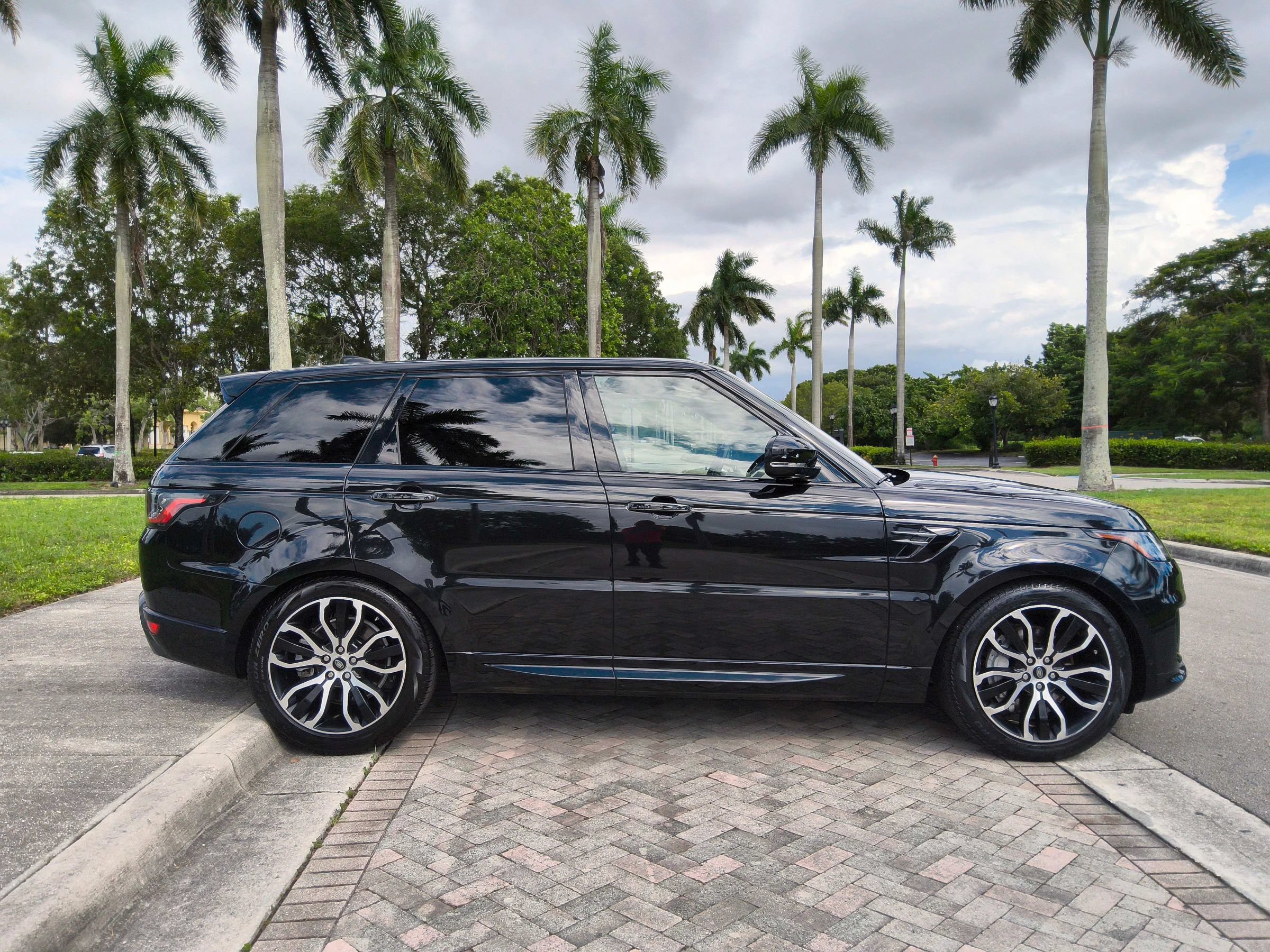 Used 2021 Land Rover Range Rover Sport HSE Silver Edition AWD/4WD image 21