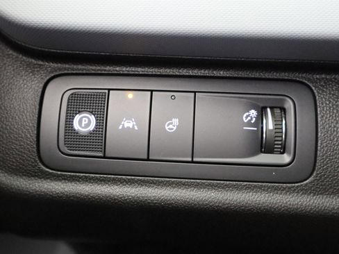 New 2027 Chevrolet Bolt LT w/ Comfort Package FWD image 33